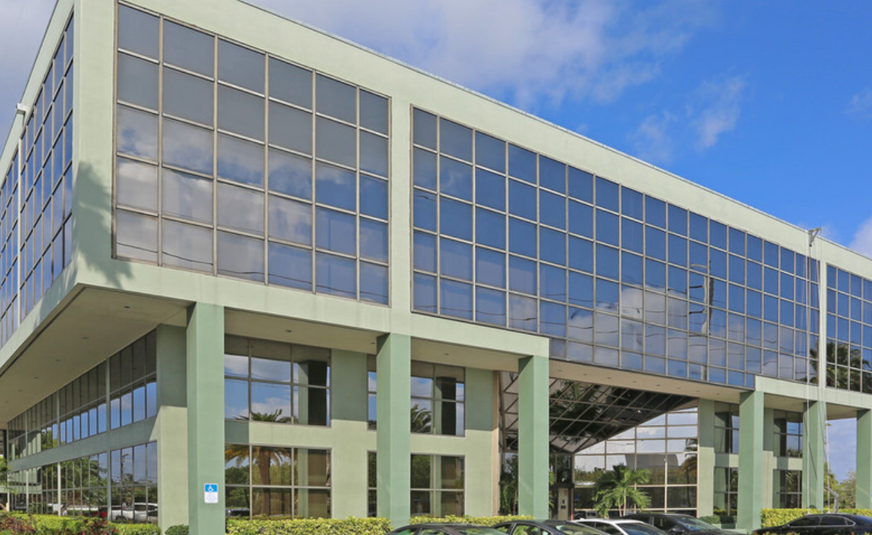 631 Us Highway 1, Suite 100 North Palm Beach, FL 33408 For Lease